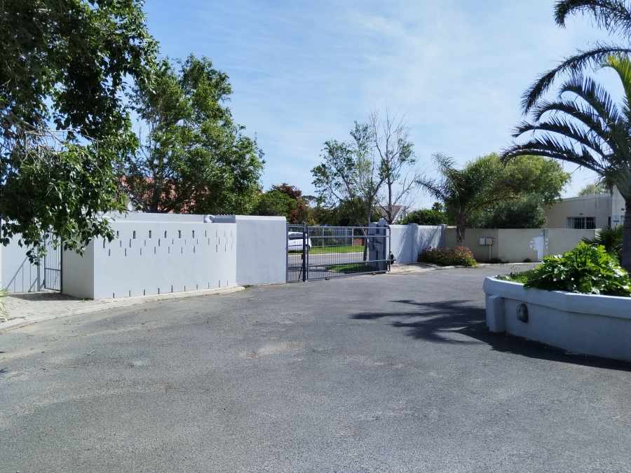 2 Bedroom Property for Sale in Admirals Park Western Cape
